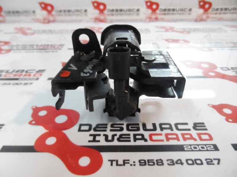 CERRADURA CAPOT MERCEDES BENZ CLASE C 2005 2.2 MT 150CV | 110KW