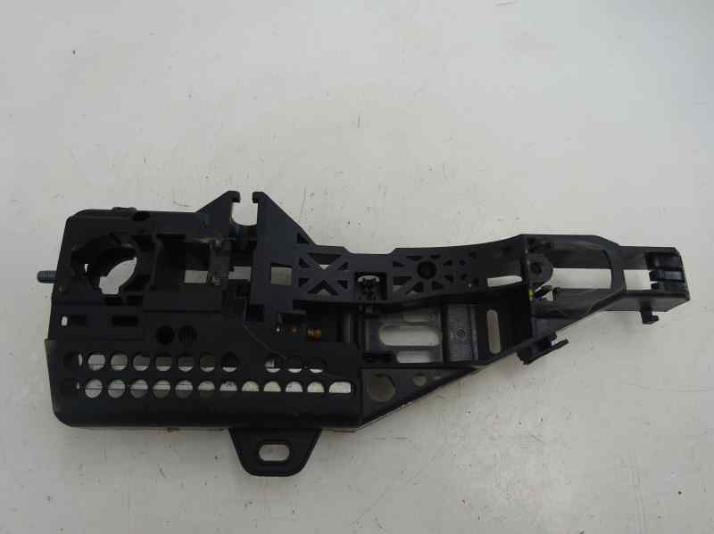 SOPORTE MANETA EXTERIOR DELANTERA DERECHA RENAULT CLIO 1.5 DCI MT 90CV
