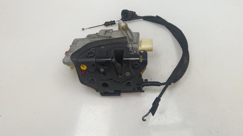 CERRADURA PUERTA TRASERA IZQUIERDA VOLKSWAGEN PASSAT 2.0 TDI DSG 140CV | 103KW