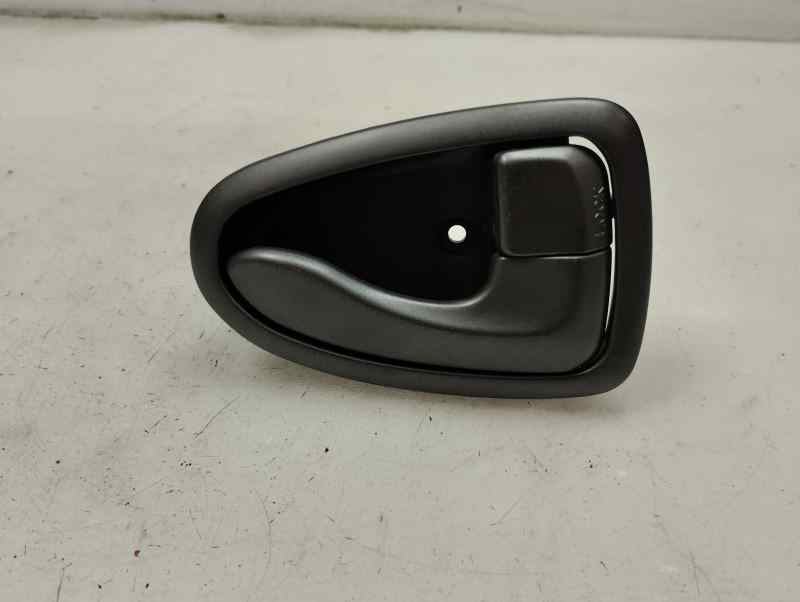 MANETA INTERIOR DELANTERA DERECHA HYUNDAI ACCENT 1.3 MT 86CV | 63KW