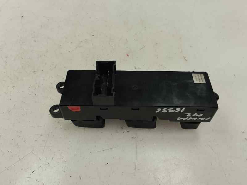 MANDO ELEVALUNAS DELANTERO IZQUIERDO NISSAN PRIMERA 1.9 DCI MT 120CV | 88KW
