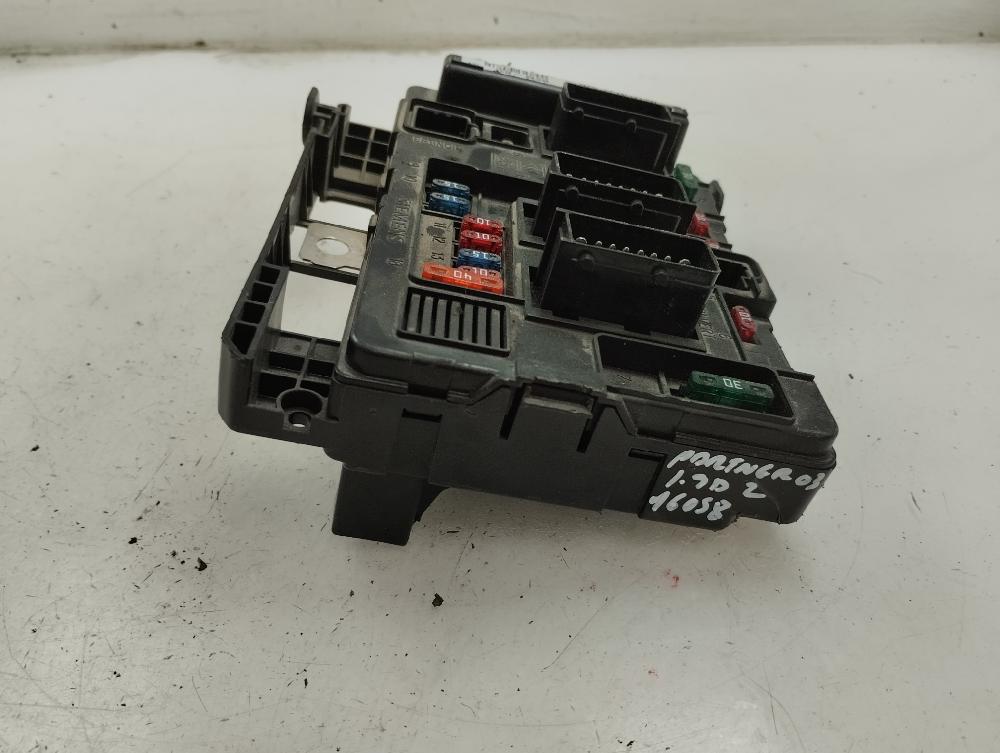 CAJA RELES FUSIBLES PEUGEOT PARTNER 2.0 HDI MT 90CV