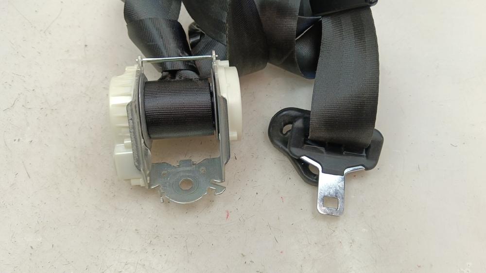 CINTURON SEGURIDAD TRASERO DERECHO CITROEN C4 CACTUS 2014 1.6 MT 99CV | 73KW