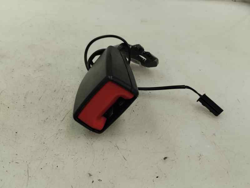 CINTURON SEGURIDAD TRASERO DERECHO OPEL CORSA 1.4 MT 90CV | 66KW