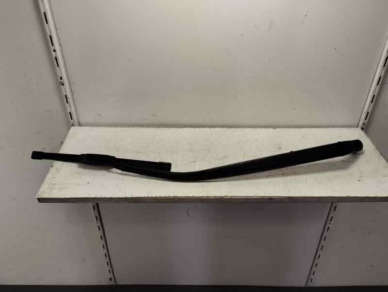 BRAZO LIMPIA DELANTERO DERECHO TOYOTA AURIS 2.0 D-4D MT 124CV | 91KW