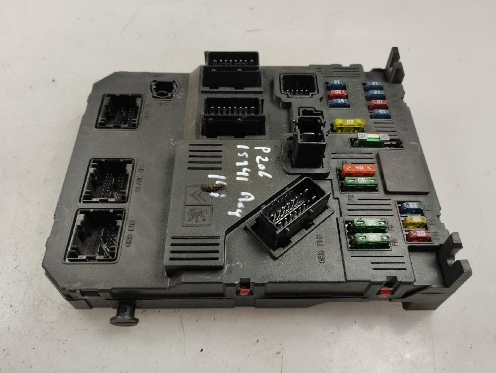CAJA RELES FUSIBLES PEUGEOT 206 2004 1.4 MT 90CV