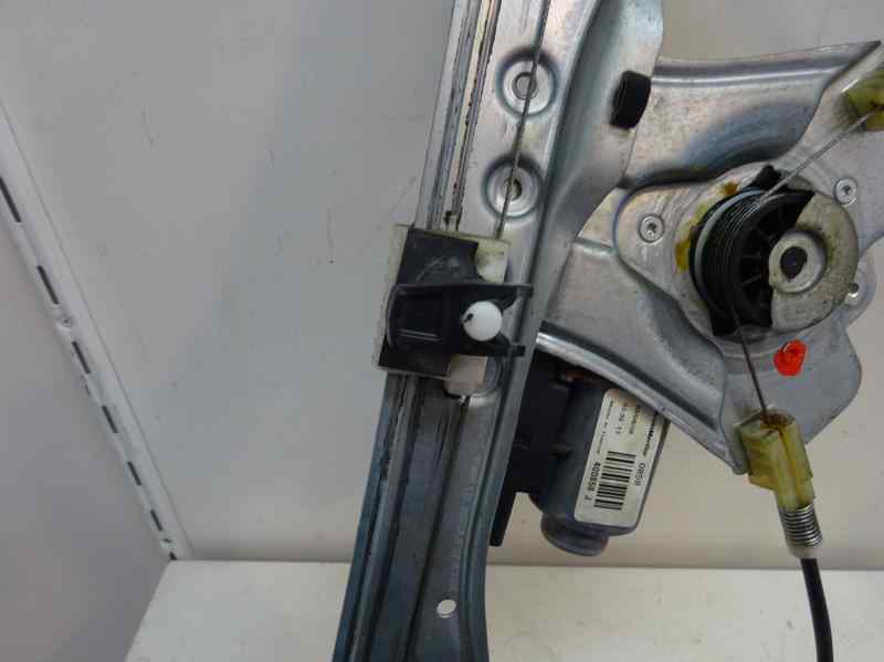 ELEVALUNAS DELANTERO IZQUIERDO RENAULT CLIO 1.5 DCI MT 86CV