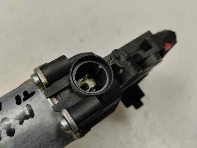 MOTOR ELEVALUNAS TRASERO IZQUIERDO HYUNDAI IX35 2.0 CRDI MT 4WD 136CV