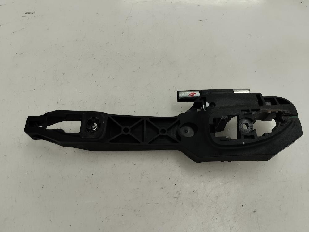 SOPORTE MANETA EXTERIOR PUERTA TRASERA IZQUIERDA HYUNDAI I10 1.3 MT 87CV | 64KW