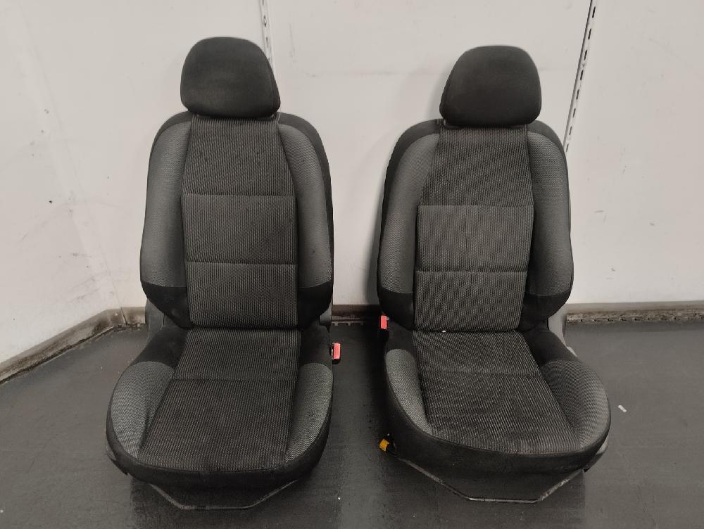 JUEGO ASIENTOS COMPLETO PEUGEOT 207 1.4 HDI MT 70CV