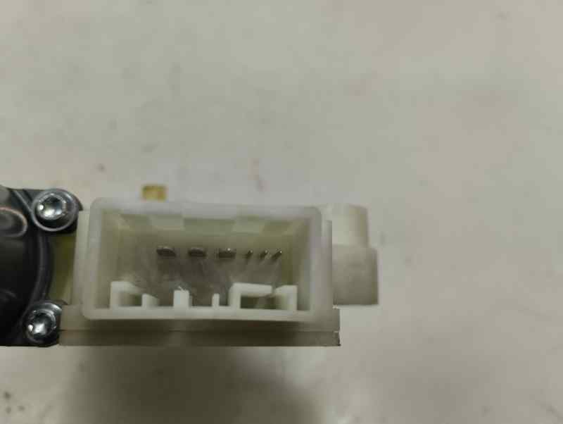 MOTOR ELEVALUNAS TRASERO IZQUIERDO SKODA FABIA 1.0 MT 75CV