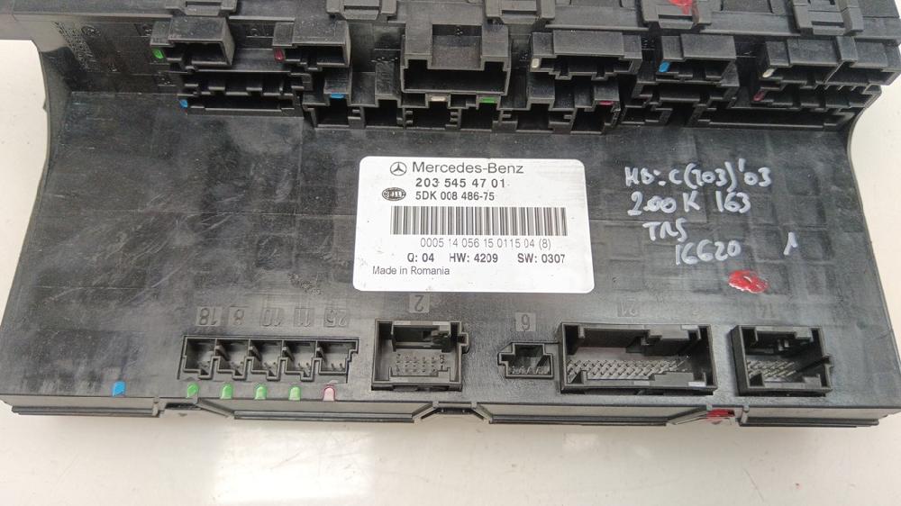 CAJA RELES FUSIBLES MERCEDES BENZ CLASE C 2.0 MT 163CV | 120KW