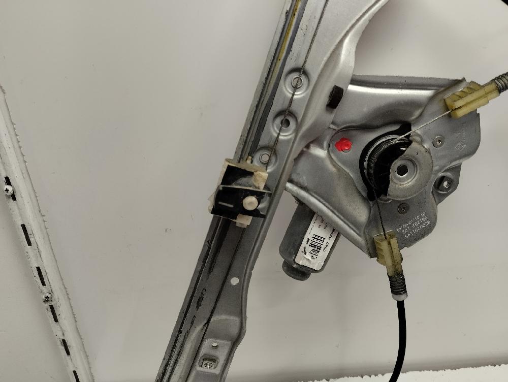 ELEVALUNAS DELANTERO IZQUIERDO RENAULT CLIO 1.5 DCI MT 85CV