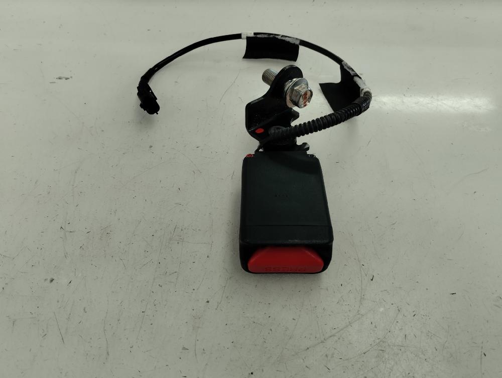 ANCLAJE CINTURON TRASERO DERECHO MITSUBISHI SPACE STAR 1.2 MT 80CV | 59KW