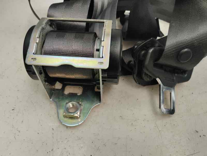 CINTURON SEGURIDAD TRASERO DERECHO OPEL CORSA 1.4 MT 90CV | 66KW
