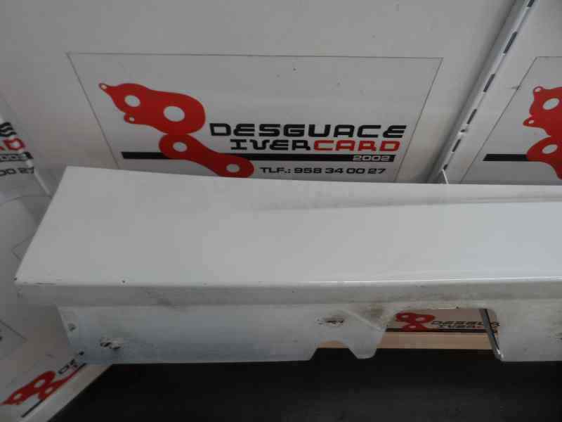 FALDON LATERAL BMW SERIE 3 2.0 318D MT 143CV