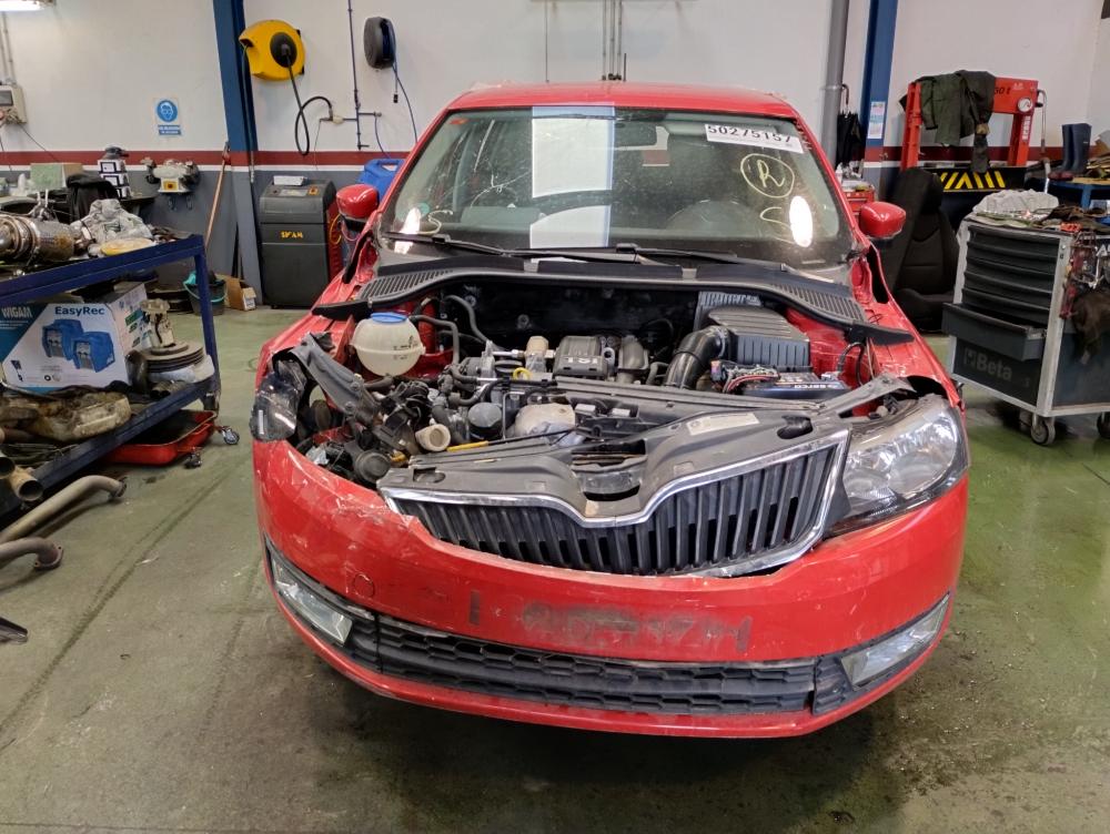 SKODA RAPID 2012 1.2 TSI MT 86CV