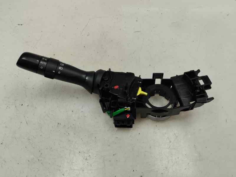MANDO LUCES TOYOTA VERSO 1.6 MT 112CV