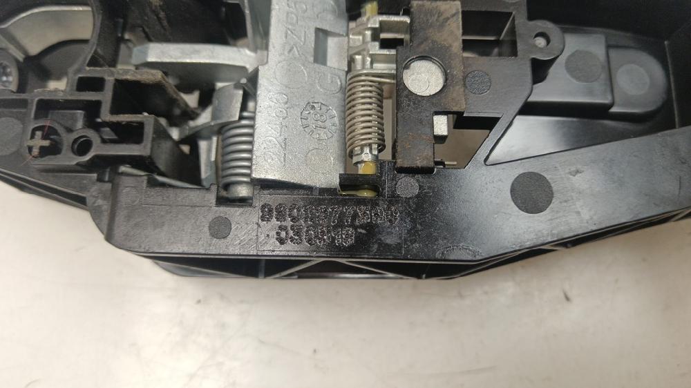 SOPORTE MANETA EXTERIOR PUERTA TRASERA IZQUIERDA CITROEN C4 CACTUS 1.2 MT 110CV | 81KW