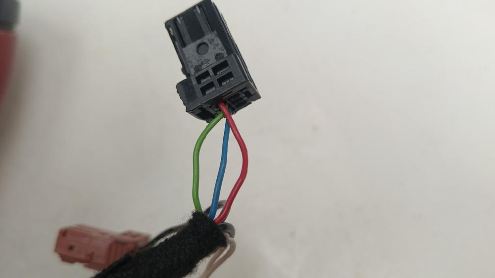 RETROVISOR IZQUIERDO PEUGEOT 208 1.2 VTI ETG 82CV