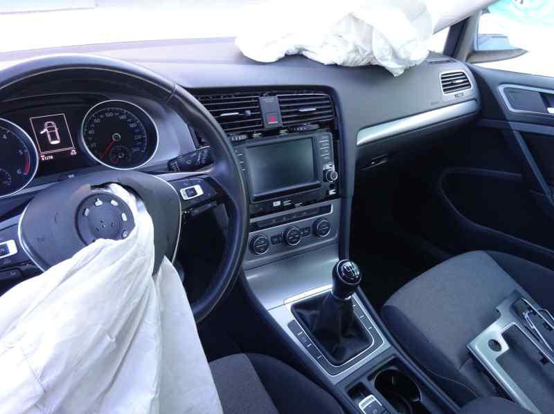 LUZ INTERIOR VOLKSWAGEN GOLF 2015 1.6 MT 110CV | 81KW