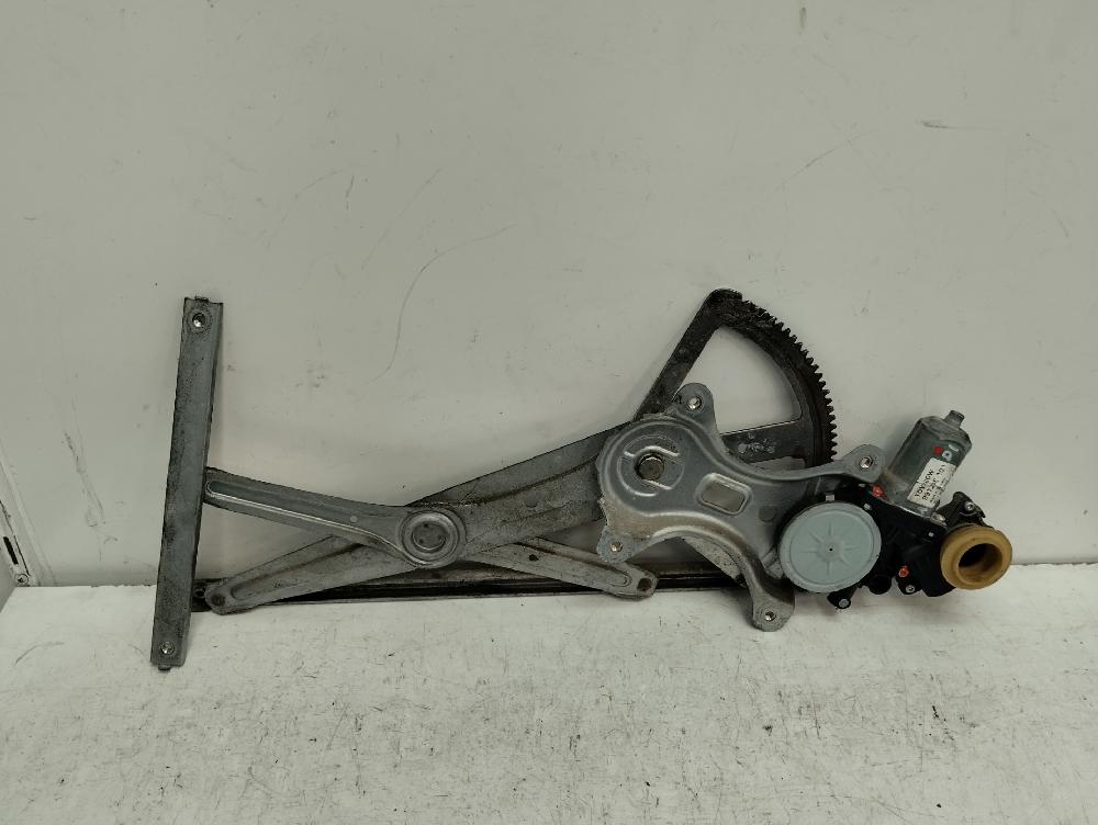 ELEVALUNAS DELANTERO IZQUIERDO TOYOTA COROLLA VERSO 2.2 TD MT 136CV