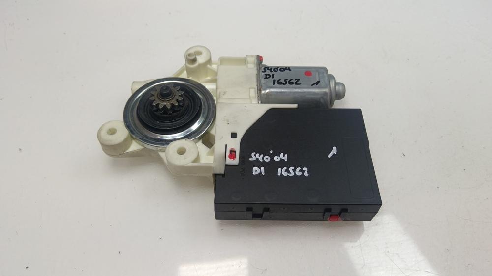 MOTOR ELEVALUNAS DELANTERO IZQUIERDO VOLVO S40 2.0 MT 136CV | 100KW