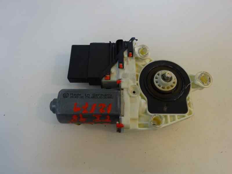 MOTOR ELEVALUNAS TRASERO IZQUIERDO VOLKSWAGEN GOLF 1999 1.9 TDI MT 90CV