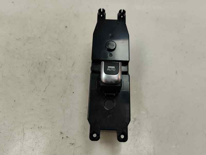MANDO ELEVALUNAS DELANTERO DERECHO KIA NIRO 1.6 AMT 105CV | 77KW