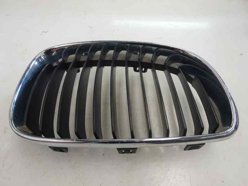 REJILLA DELANTERA BMW SERIE 1 2008 2.0 MT 150CV | 110KW