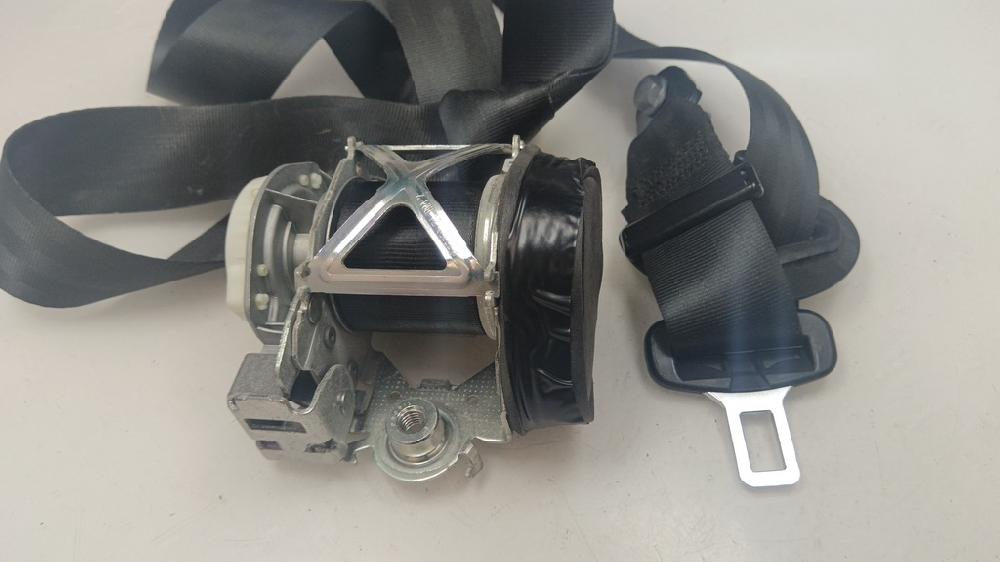 CINTURON SEGURIDAD DELANTERO IZQUIERDO CITROEN C4 CACTUS 1.2 MT 110CV | 81KW