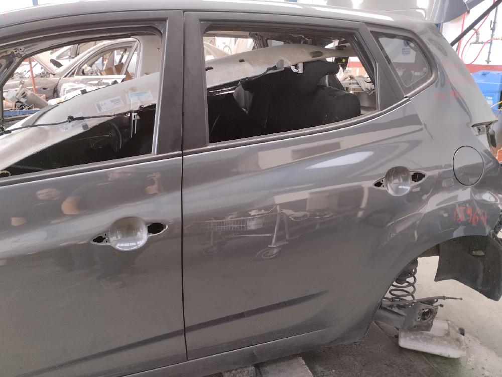 PUERTA TRASERA IZQUIERDA HYUNDAI IX20 1.4 MT BLUE 90CV