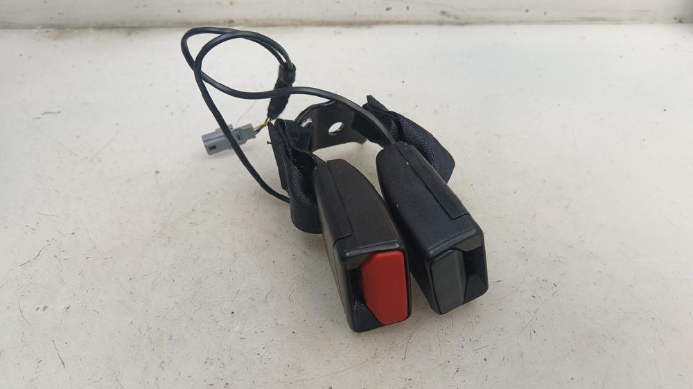 ANCLAJE CINTURON TRASERO IZQUIERDO DACIA DUSTER 1.5 MT 115CV | 85KW