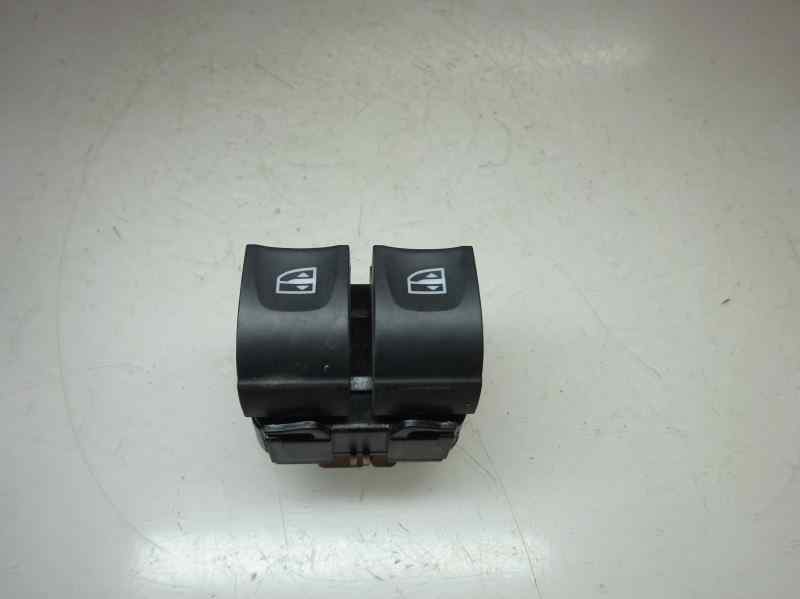 MANDO ELEVALUNAS DELANTERO IZQUIERDO RENAULT CAPTUR 2014 1.5 DCI MT 90CV | 66KW