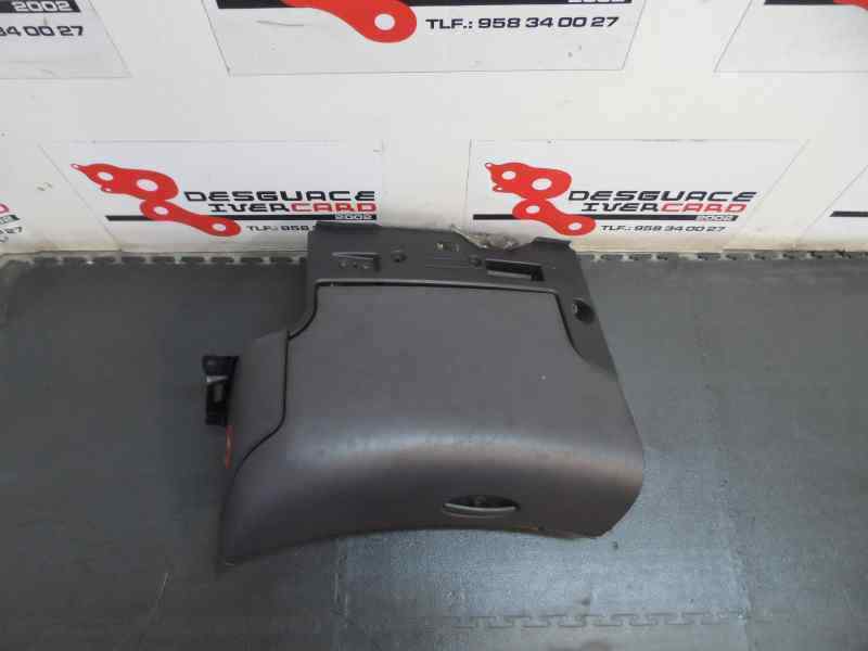 GUANTERA MERCEDES BENZ CLASE A 2001 1.7 MT 90CV | 66KW