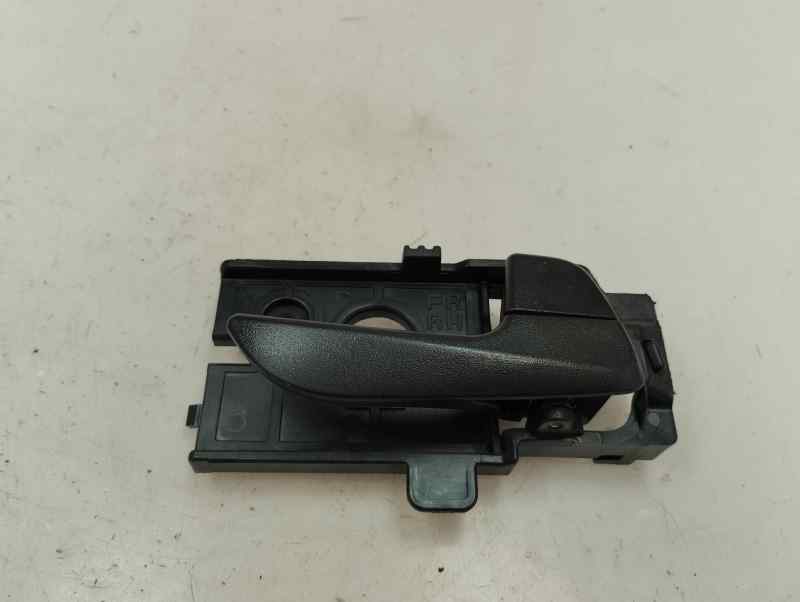 MANETA INTERIOR DELANTERA DERECHA HYUNDAI I10 1.0 MT 67CV | 49KW