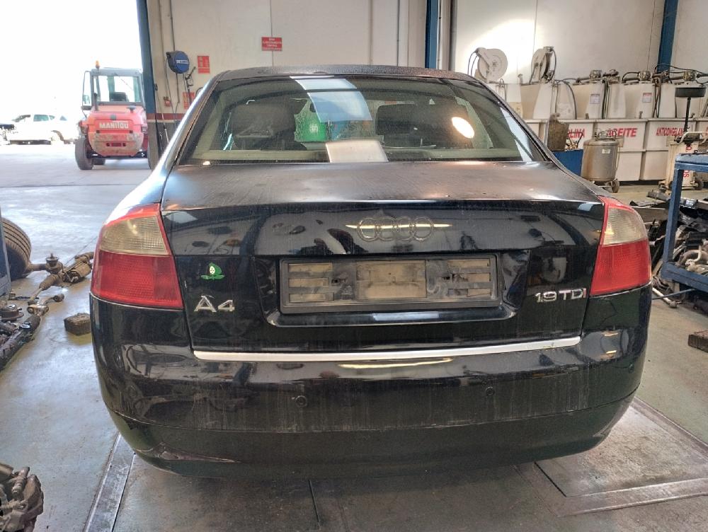 PUERTA DELANTERA DERECHA AUDI A4 2002 1.9 TDI 6MT 130CV