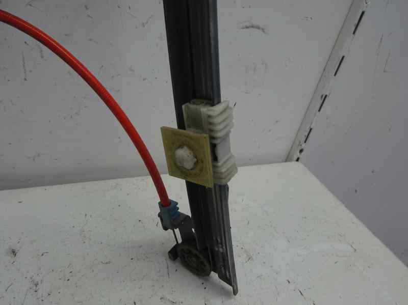 ELEVALUNAS DELANTERO DERECHO PEUGEOT 106 1.5 D MT 57CV