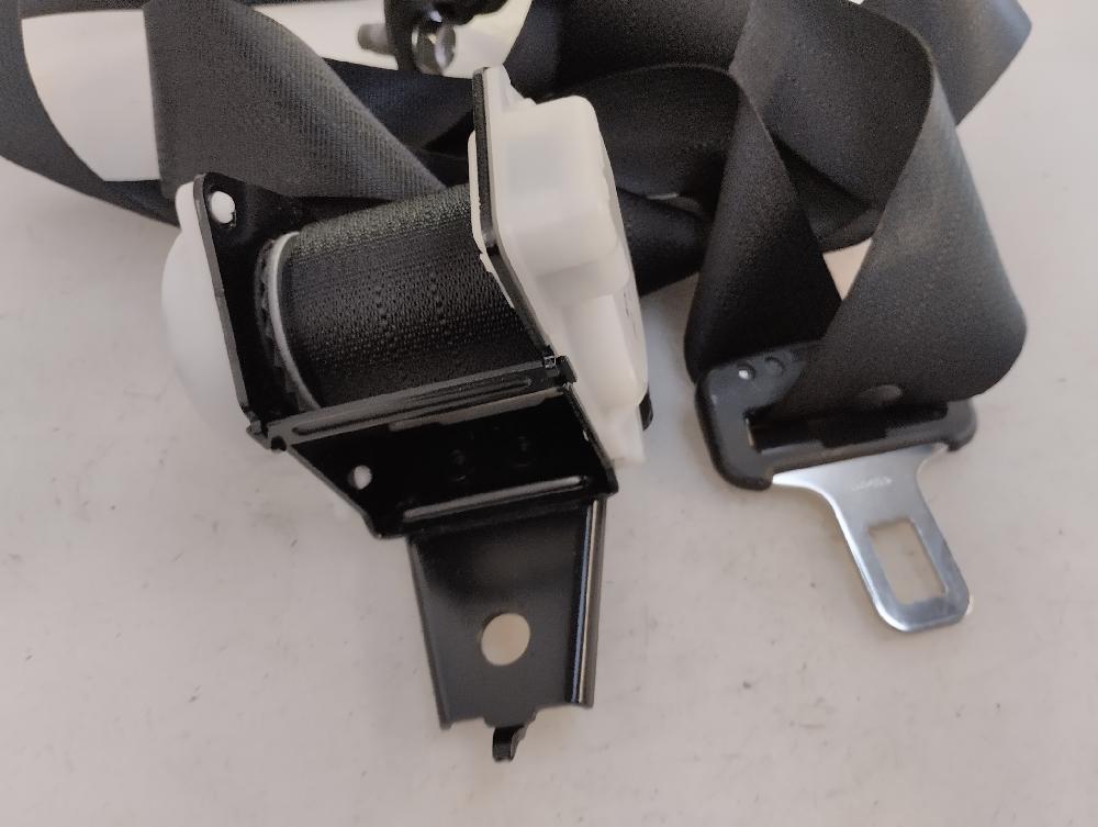 CINTURON SEGURIDAD TRASERO DERECHO MAZDA 3 2.2 CITD MT 150CV