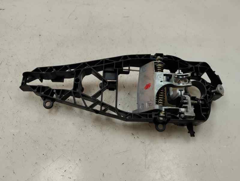 SOPORTE MANETA EXTERIOR PUERTA TRASERA DERECHA BMW X1 1.5 16D SDRIVE MT 116CV