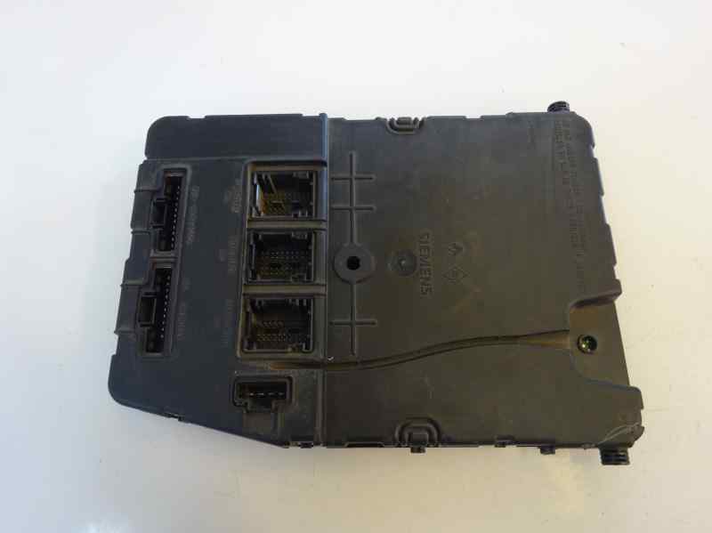 CAJA RELES FUSIBLES RENAULT MEGANE 2004 1.5 DCI MT 101CV