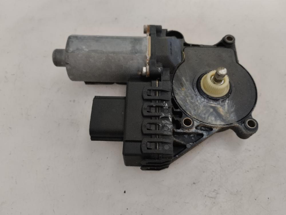 MOTOR ELEVALUNAS DELANTERO IZQUIERDO JAGUAR STYPE 2.7 D MT 207CV