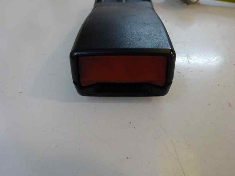 ANCLAJE CINTURON DELANTERO DERECHO RENAULT KANGOO 1.5 DCI MT 68CV