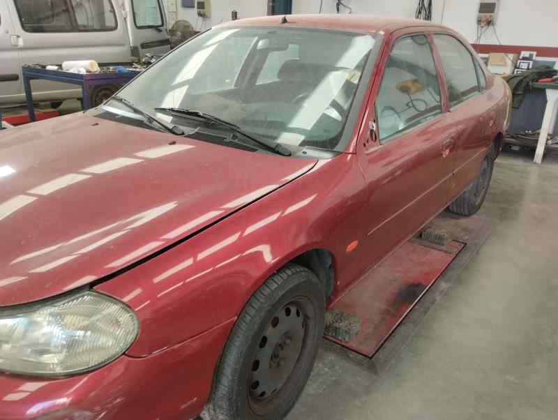 FORD MONDEO 1996 2.0 MT 131CV