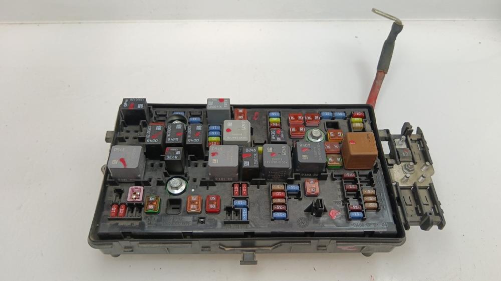 CAJA RELES FUSIBLES OPEL INSIGNIA 2.0 CDTI MT 130CV