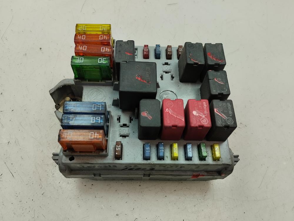 CAJA RELES FUSIBLES LANCIA THESIS 2.4JTD MT 150CV