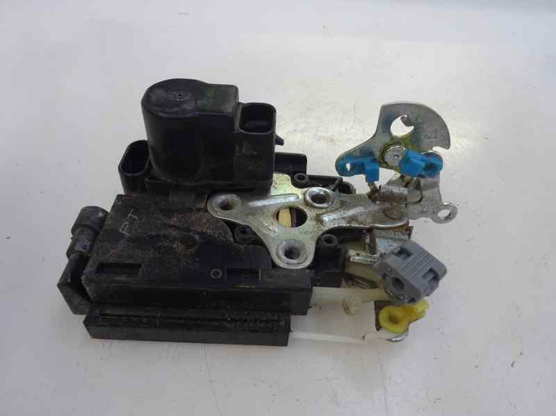 CERRADURA PUERTA DELANTERA DERECHA CHEVROLET AVEO 1.4 MT 94CV