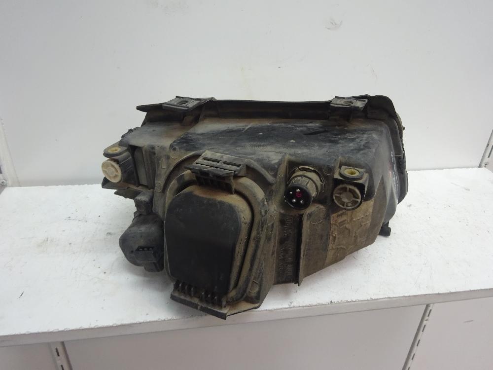 FARO IZQUIERDO AUDI A4 1.8 T MT QUATTRO 150CV
