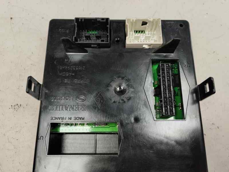 CAJA RELES FUSIBLES RENAULT LAGUNA 1.6 MT 110CV