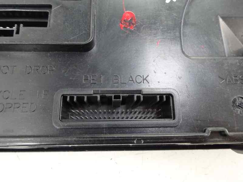 CAJA RELES FUSIBLES RENAULT LAGUNA 2.0 DCI FAP MT 150CV